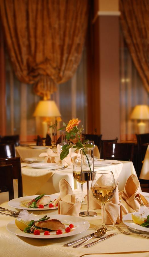 Hotel Victoria Włocławek 외부 사진